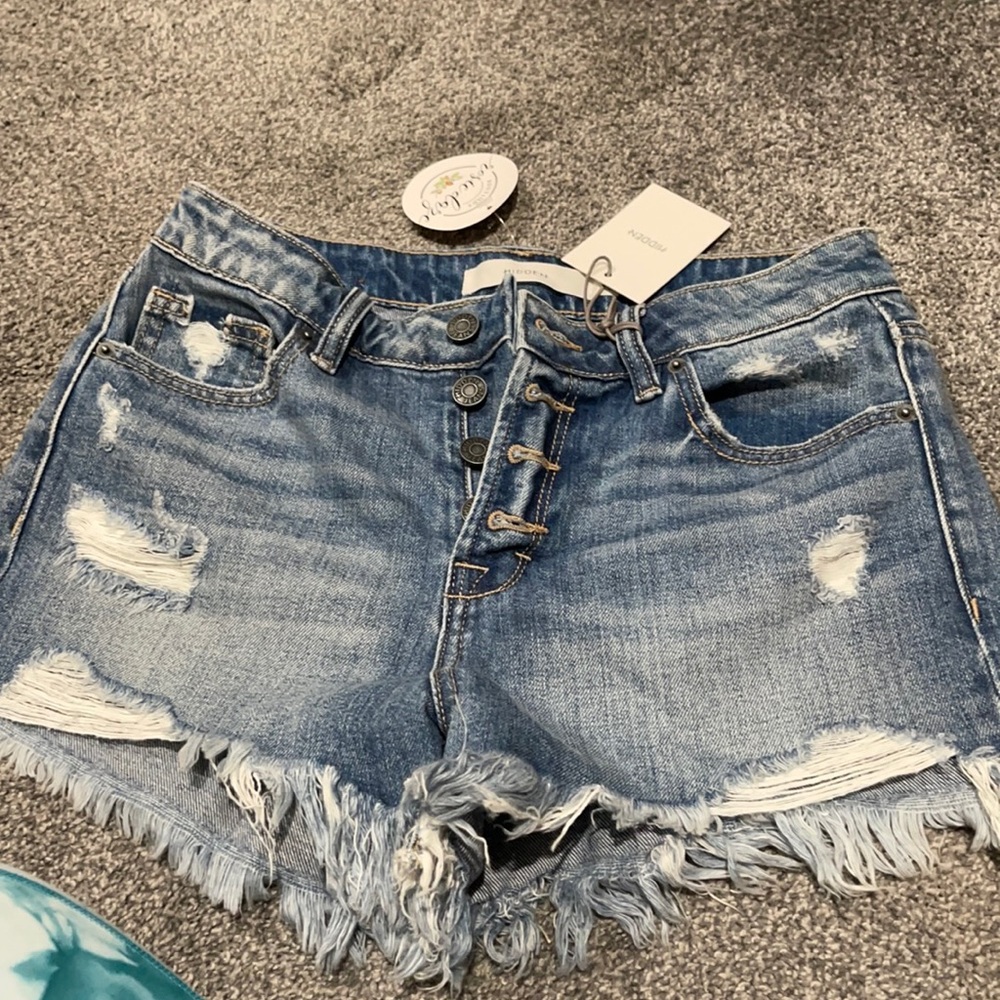 HIDDEN Sofie Mom Short